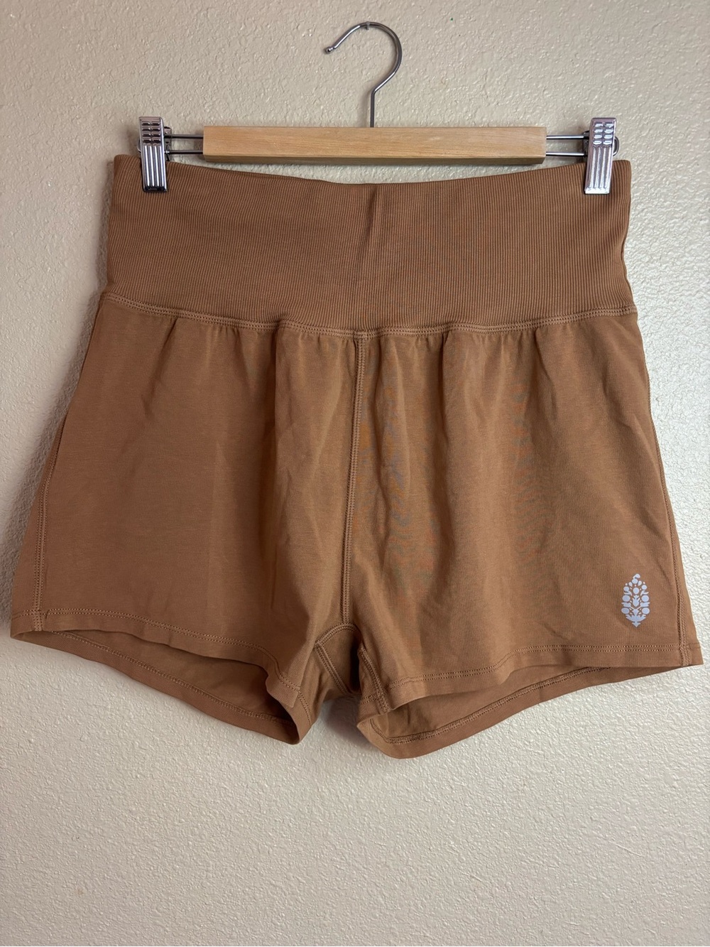 FP Movement by Free People Movement Harlem Hot Shot Shorts size L Active